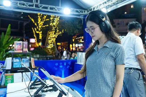 Trải nghiệm đọc sách số, mở lối tiếp cận tri thức mới
