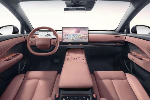 Xuất hiện ô tô điện Nissan giá 465 triệu đồng mạnh 268 mã lực, đi 635 km/lần sạc sẽ bán ở Việt Nam?