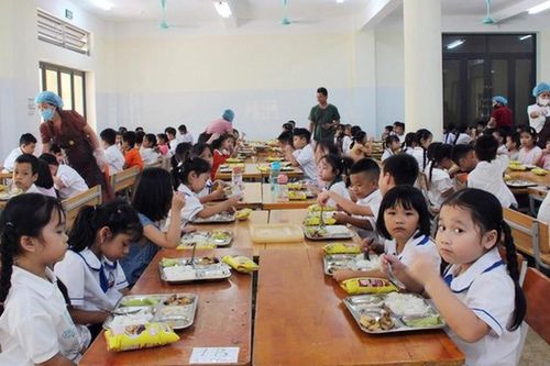 Bữa ăn học đường - nền tảng dinh dưỡng cho trẻ phát triển khỏe mạnh