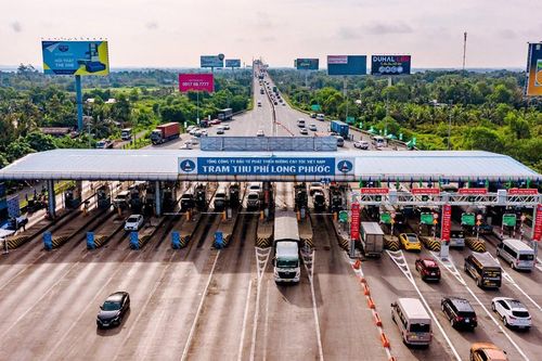 Cục Đường bộ nói gì về thông tin cao tốc vắng xe vì phí cao, sợ phạt?