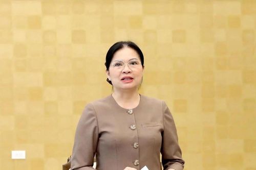 Phó Chủ tịch - Tổng Thư ký Hà Thị Nga chủ trì buổi giám sát thực hiện dân chủ ở cơ sở tại Lào Cai
