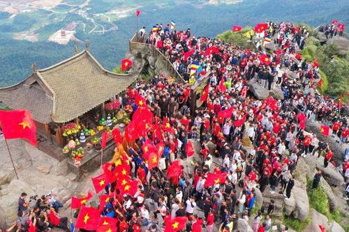 Phát huy giá trị di sản, xây dựng Yên Tử thành điểm đến bốn mùa