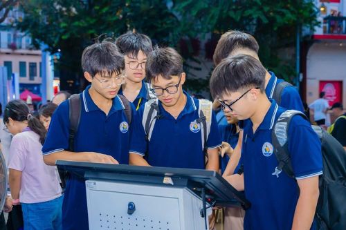 Những 'mã nhận diện' Hà Nội qua những trang sách