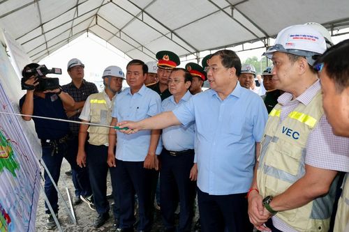 Phó Thủ tướng Thường trực Phạm Gia Túc kiểm tra, đôn đốc tiến độ dự án sân bay Long Thành và các tuyến giao thông phục vụ kết nối