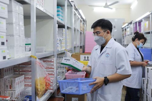 'Siết' quản lý giá thuốc, thiết bị y tế