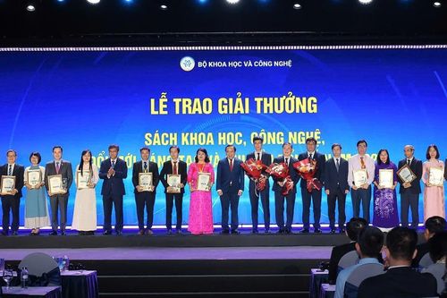 Tôn vinh 10 tác phẩm sách khoa học, công nghệ, đổi mới sáng tạo và chuyển đổi số