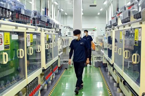 Tăng trưởng GDP tiệm cận mục tiêu cả năm