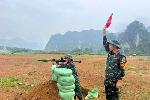 Rèn nghiêm, bắn giỏi ở Trung đoàn 831
