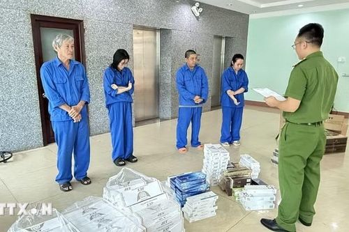 Khởi tố 6 đối tượng tàng trữ, mua bán thuốc lá nhập lậu