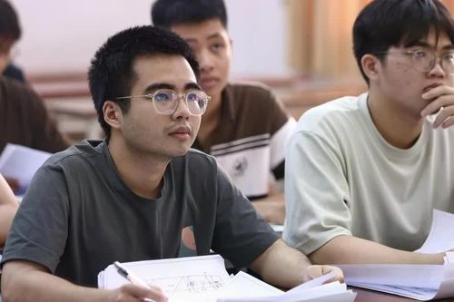 226 cơ sở giáo dục đại học và bài toán sắp xếp, tránh trùng lặp