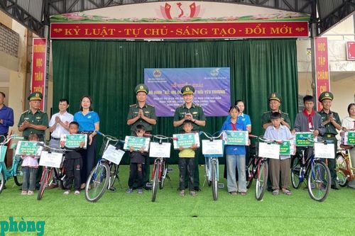 Xây 'thế trận lòng dân' từ việc làm cụ thể ở biên giới Nà Hỳ