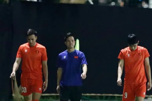 Đình Bắc phải tập riêng, bỏ ngỏ khả năng đấu Malaysia tại tranh hạng 3 FIFA ASEAN Cup 2026