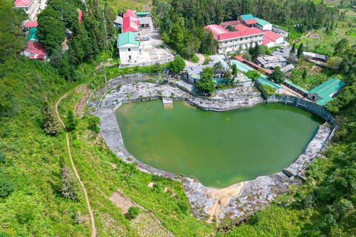 Những hồ nước 'trên trời' ở Cao nguyên đá Đồng Văn