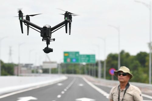 Bộ Chính trị: Phấn đấu nội địa hóa UAV chủ lực phục vụ sản xuất đạt 30-40%