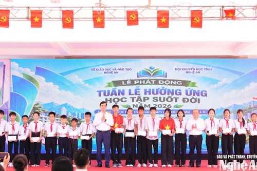 Nghệ An đẩy mạnh thực học, làm chủ công nghệ số và trí tuệ nhân tạo