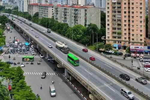 Hà Nội phản hồi kiến nghị bỏ làn dừng khẩn cấp trên đường Vành đai 3 trên cao