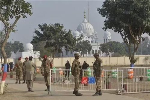 Ấn Độ và Pakistan triệu đại biện sau sự cố biên giới