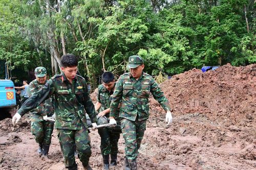 Phát hiện thêm 5 bộ hài cốt liệt sĩ tại Công viên Lê Thị Riêng