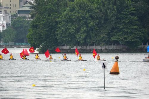 Tưng bừng Giải bơi chải thuyền rồng Hà Nội mở rộng 2026