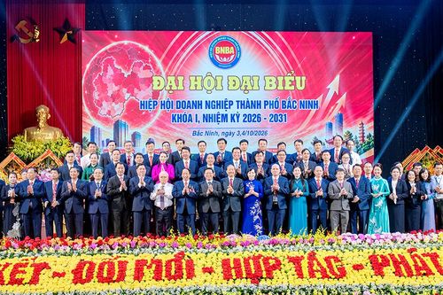 Hiệp hội Doanh nghiệp thành phố Bắc Ninh đón nhận Huân chương Lao động hạng Nhì