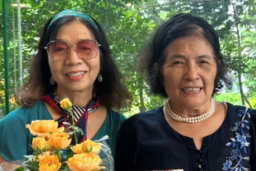 Từ bục giảng đến những miền thơ