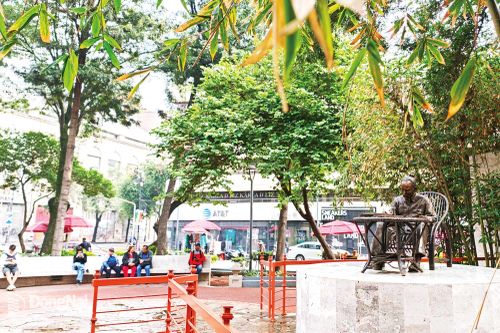 Tượng đài Bác Hồ ở Mexico