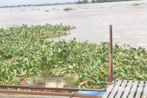 Tìm thân nhân người phụ nữ tử vong trên sông Tiền