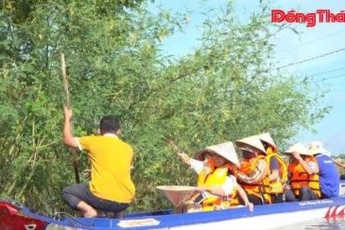 Đồng Tháp: Về Tân Thạnh, khám phá mùa nước nổi dân dã