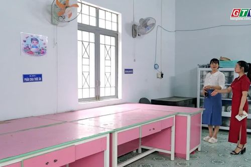 Khó duy trì bữa ăn bán trú khi siết chặt yêu cầu về nguồn cung thực phẩm