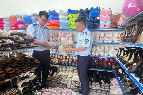Xử lý 205 vụ vi phạm về hàng giả và gian lận thương mại