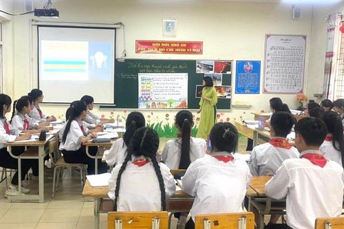 Hà Nội công bố số điện thoại đường dây nóng phản ánh lạm thu