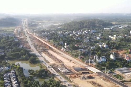 Cao tốc Đại lộ Thăng Long đạt hơn 30% khối lượng