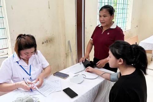 Đưa Nghị quyết 72 vào cuộc sống: Chủ động chăm sóc sức khỏe từ cơ sở