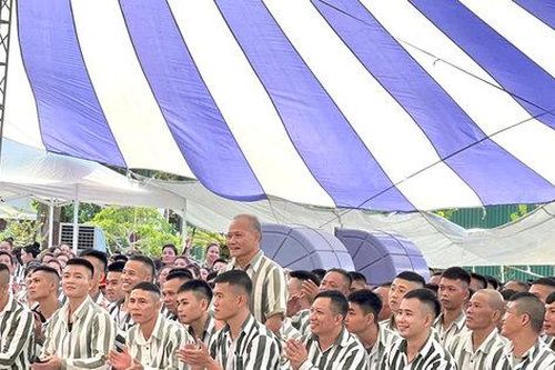 Trang bị pháp luật cho các phạm nhân: Hành trang ngày trở về