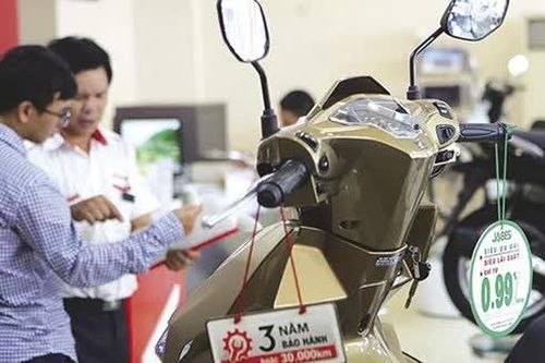 Tín dụng tiêu dùng: Làm sao để tăng trưởng hôm nay không trở thành gánh nặng trong tương lai?