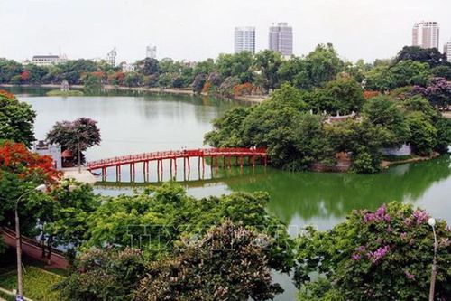 Hà Nội đón nhận 'Giải Oscar của ngành Du lịch'