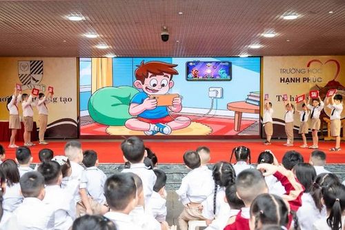 Tuyên truyền kiến thức sử dụng năng lượng tiết kiệm và hiệu quả cho học sinh