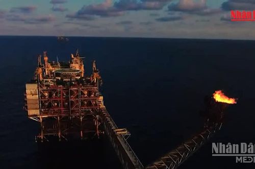 [Video] Thu ngân sách từ dầu thô 9 tháng đầu năm tăng gần 34%