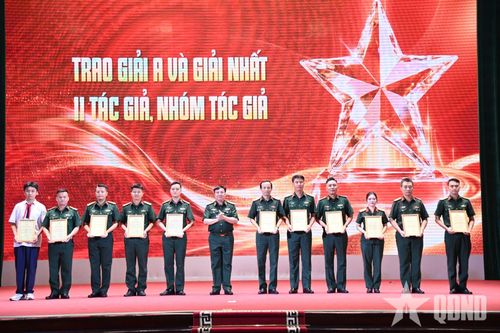 Quân khu 2 tổng kết, trao thưởng các cuộc thi, hội thao thể dục thể thao