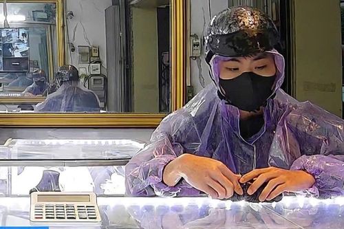 5 giờ truy bắt đối tượng cướp giật tại tiệm vàng