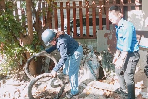 Phường Hòa Khánh đồng loạt ra quân vệ sinh môi trường, phòng chống sốt xuất huyết