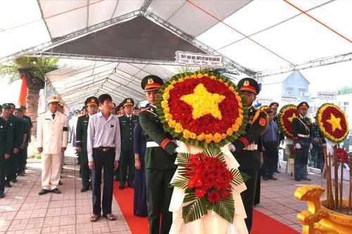 Quảng Ngãi truy điệu, án táng 12 hài cốt liệt sĩ