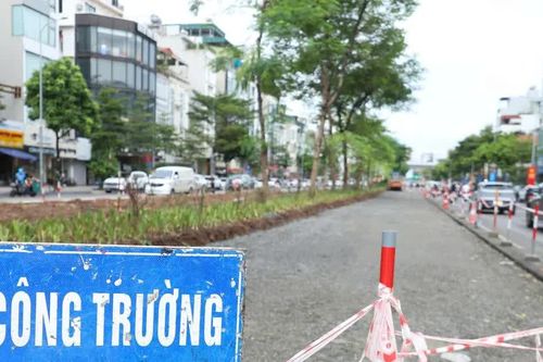 Hà Nội xén dải phân cách, mở rộng đường Ô Chợ Dừa