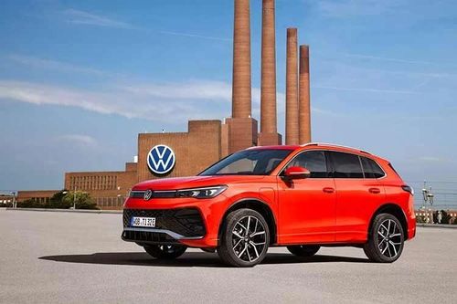 Volkswagen triệu hồi gần 2,9 triệu xe trên toàn cầu do lỗi hệ thống lái