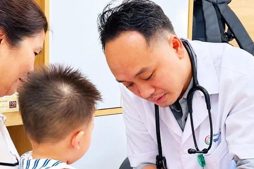 Gần 50 trẻ mắc tay chân miệng, cảnh báo dấu hiệu bệnh nặng