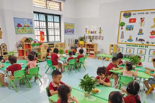 Bắc Ninh tăng cường bảo đảm an toàn bữa ăn nội trú, bán trú