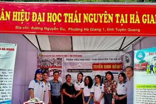 Đồng hành cùng địa phương trong kết nối việc làm, hướng nghiệp