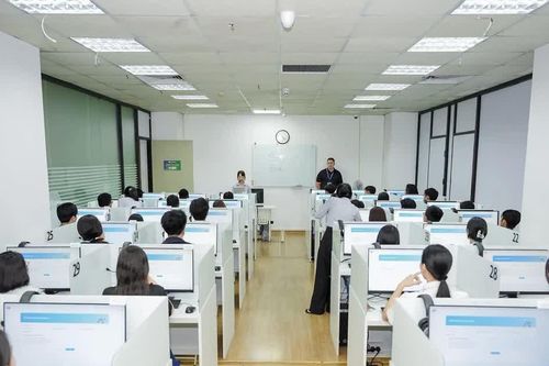 Giải pháp nào để chuẩn hóa năng lực số cho học sinh trong thời đại AI?