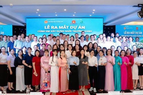 Bộ Giáo dục và Đào tạo phối hợp với Quỹ Vì tương lai xanh triển khai dự án 'Cùng em xây dựng ngôi trường xanh'