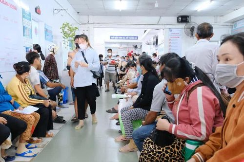 Vướng nhà thầu Việt Mỹ, máy xạ trị trăm tỷ ở Cần Thơ 'đắp chiếu'